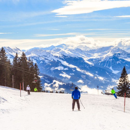 Skiërs in Hopfgarten